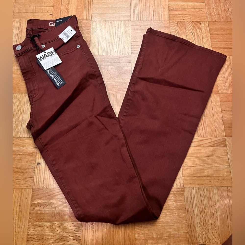 Gap Women's Flare Pants in burgundy
